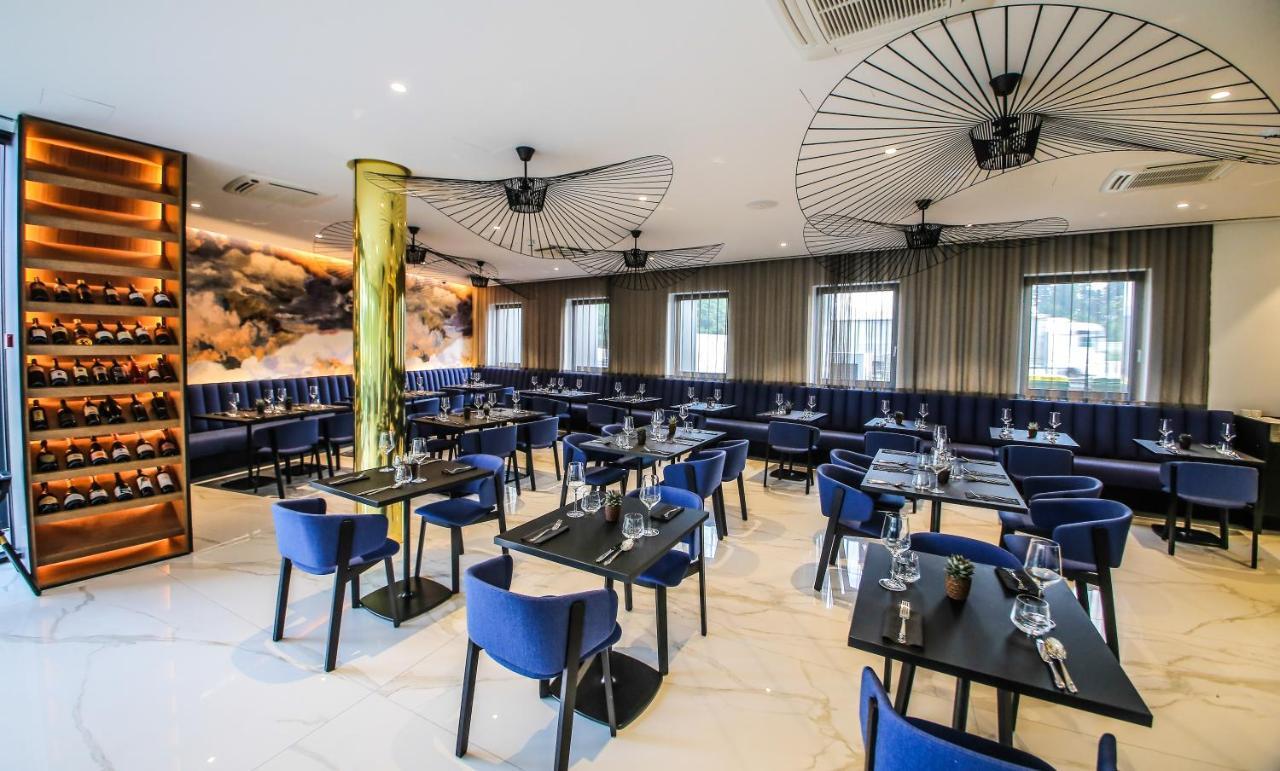 Hotel A Plus Целие Екстериор снимка