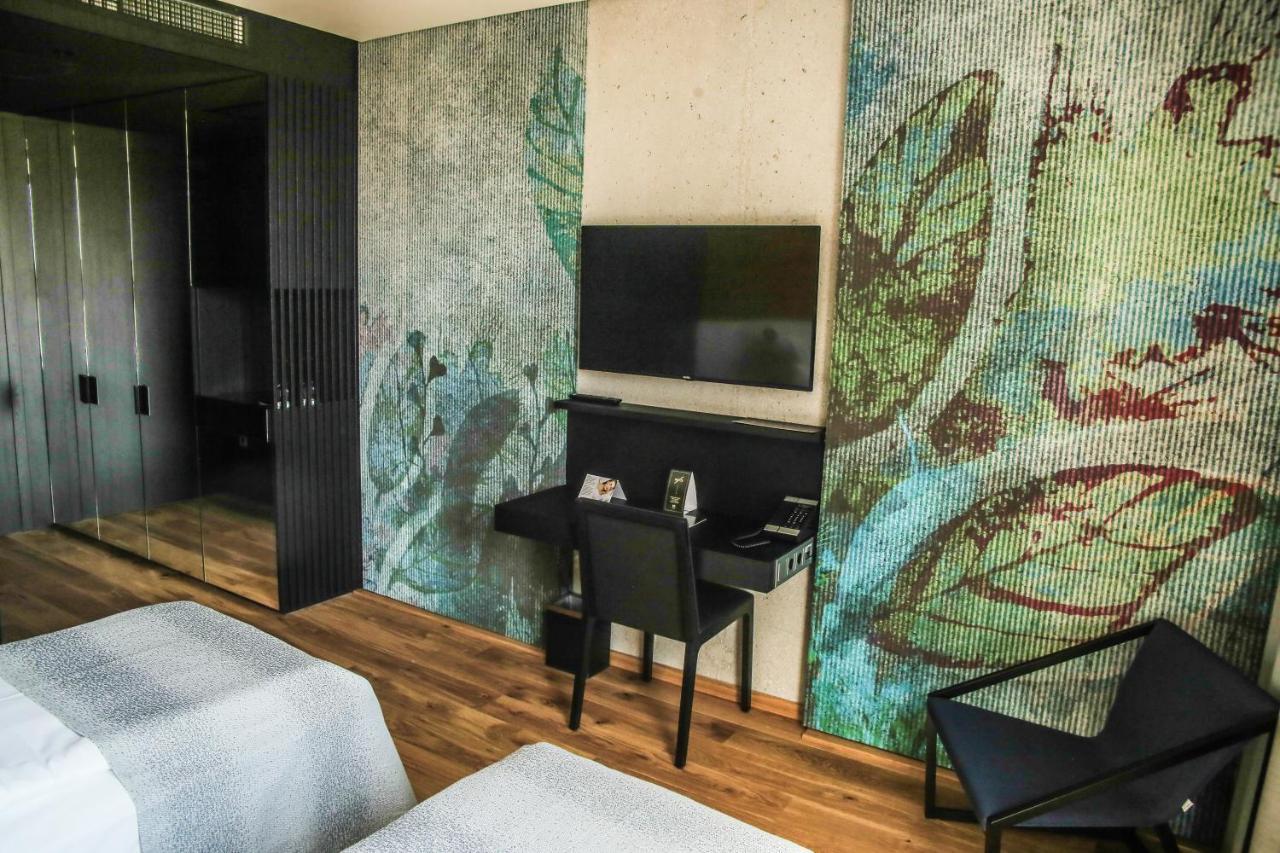 Hotel A Plus Целие Екстериор снимка